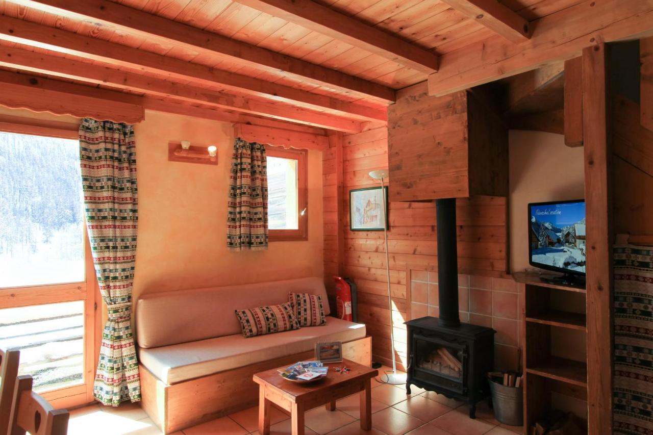Le Gouroun Hameau Des Chazals Nevache Hautes Alpes Luaran gambar