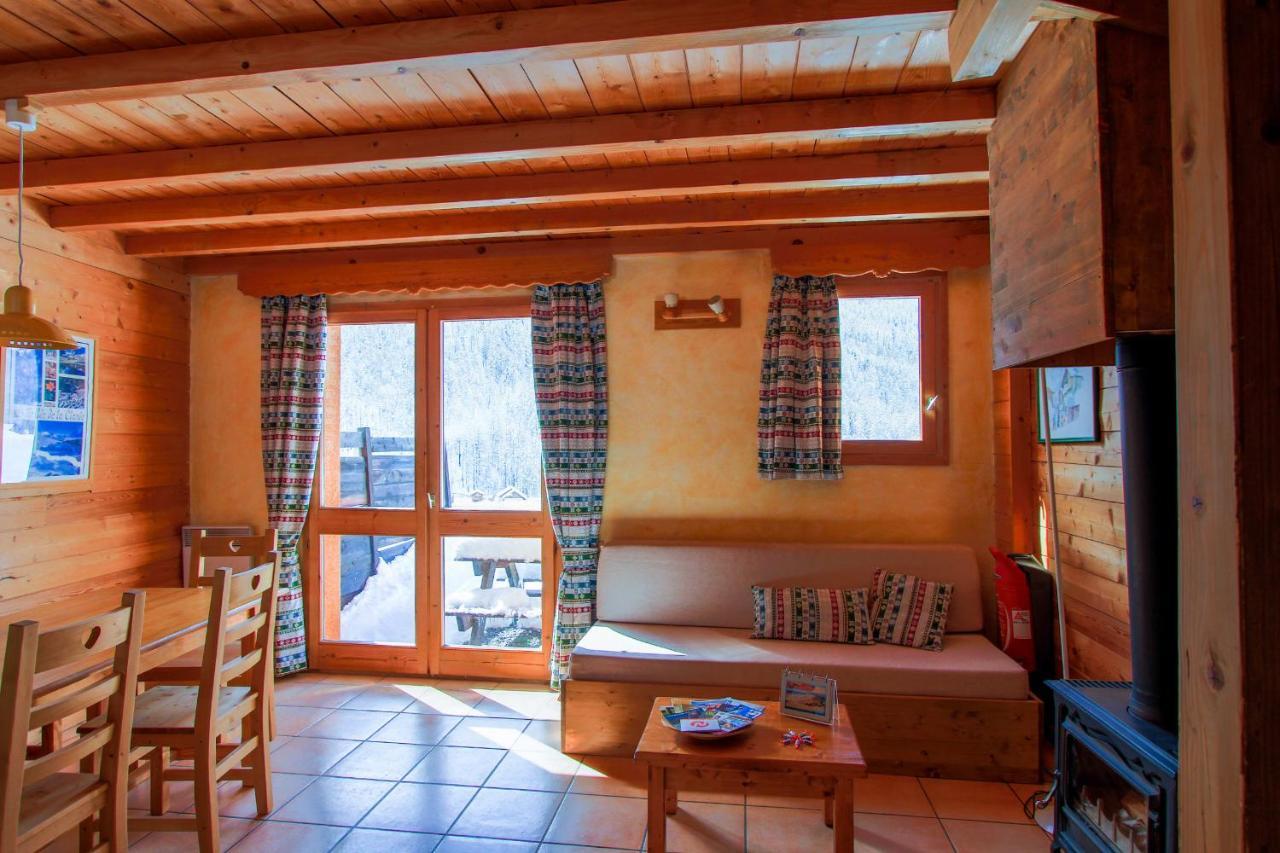 Le Gouroun Hameau Des Chazals Nevache Hautes Alpes Luaran gambar