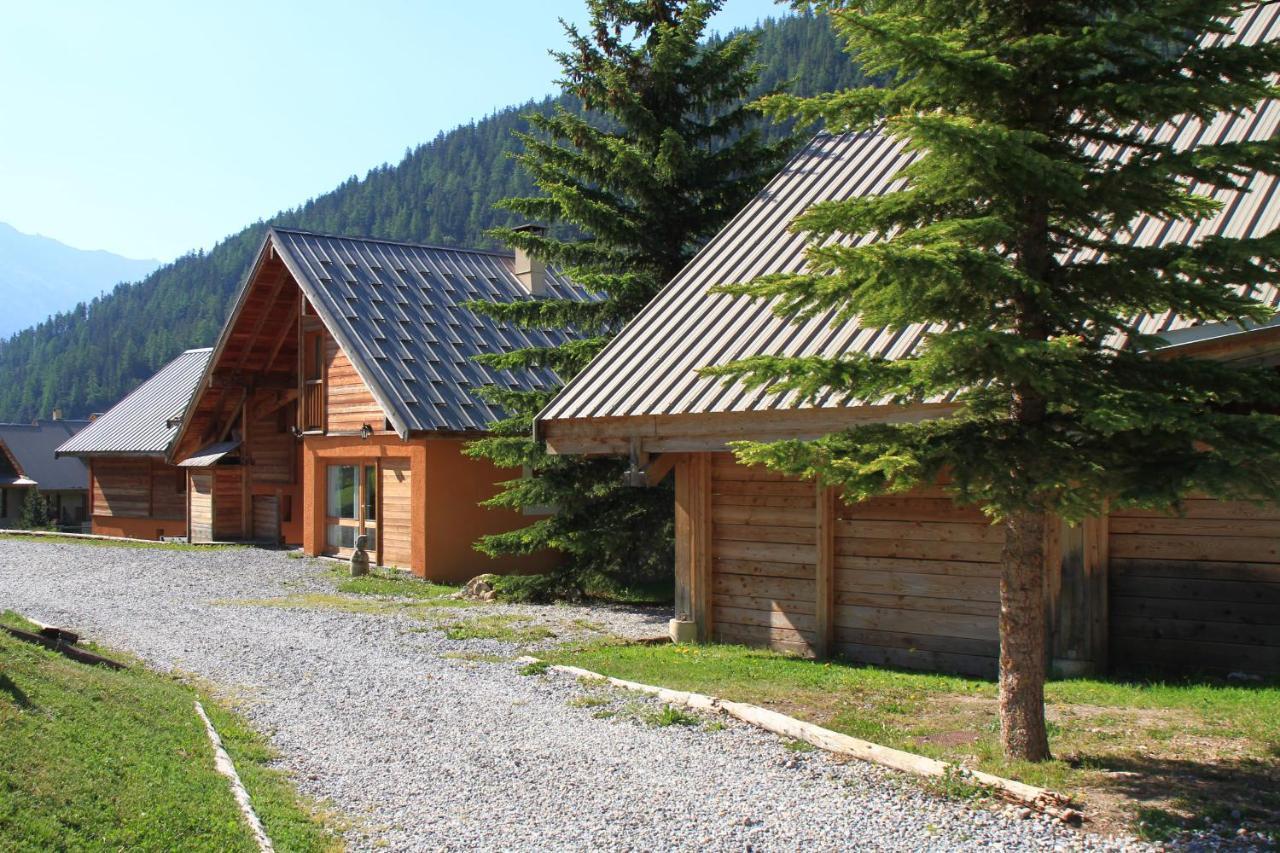 Le Gouroun Hameau Des Chazals Nevache Hautes Alpes Luaran gambar