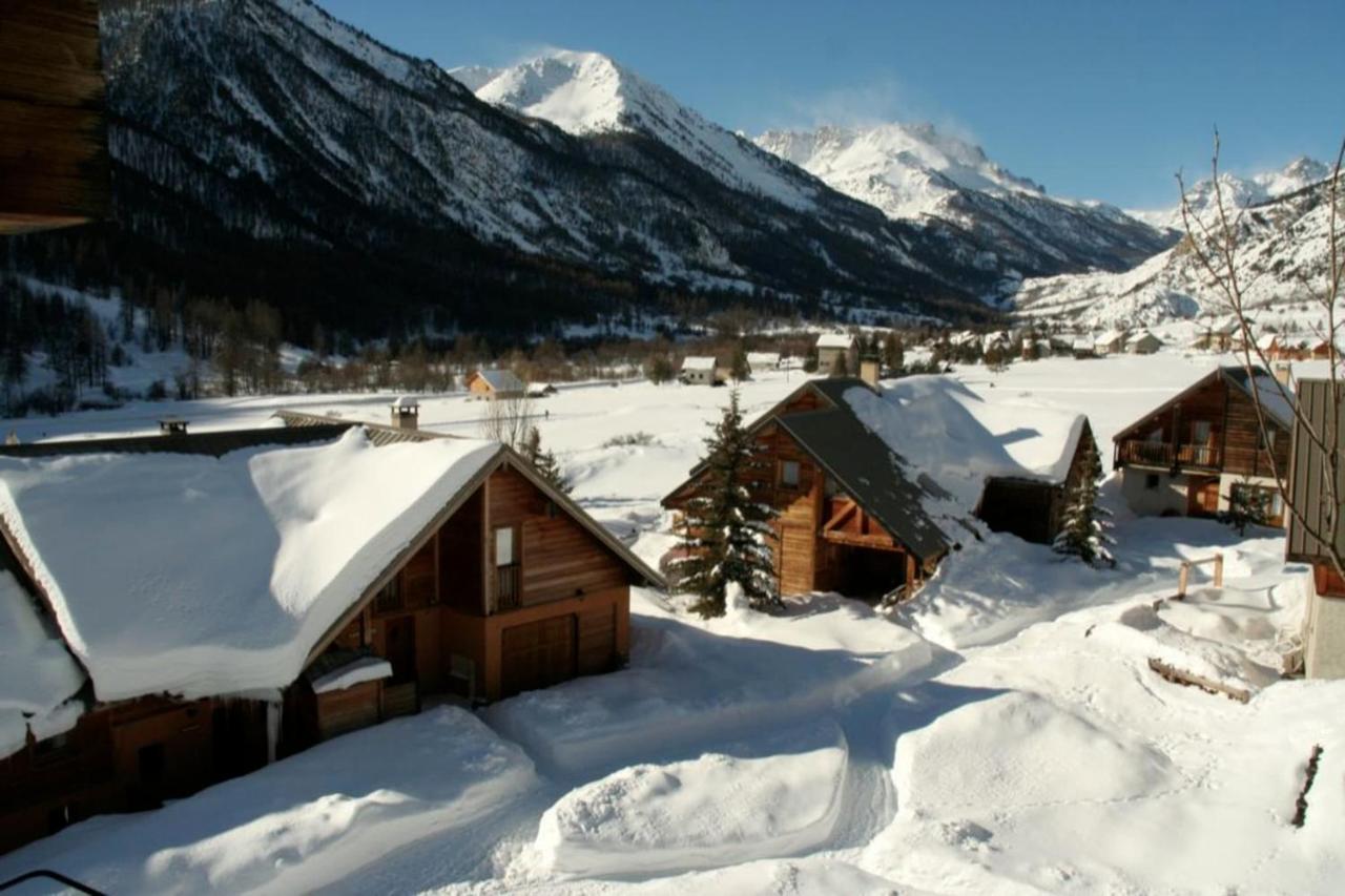 Le Gouroun Hameau Des Chazals Nevache Hautes Alpes Luaran gambar